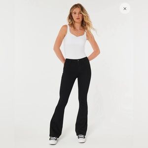 HOLLISTER HIGH-RISE BLACK FLARE JEANS SIZE 3R